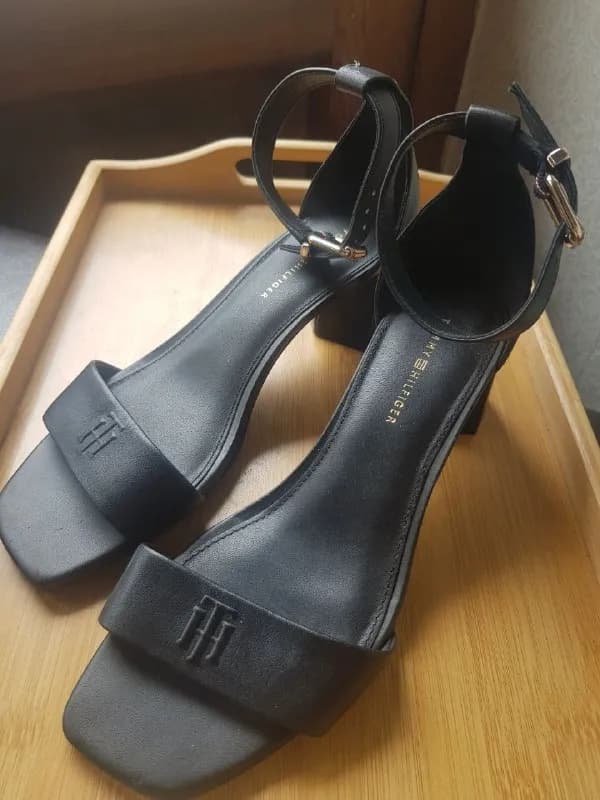Tommy Hilfiger 23 см стелька 36 размер 30 лари — Тбилиси — 30 ₾