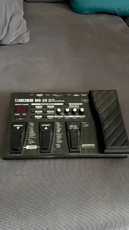 Продам гитарный процессор Boss ME-25 — Батуми — 280 ₾