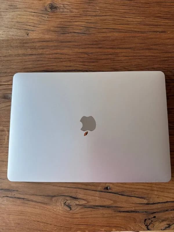 MacBook Pro M1 13-inch. — Тбилиси — 1 500 ₾