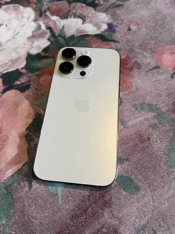 iPhone 14 Pro 128гб Батарея 83%