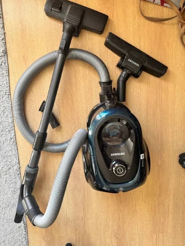 samsung — Батуми — 120 ₾