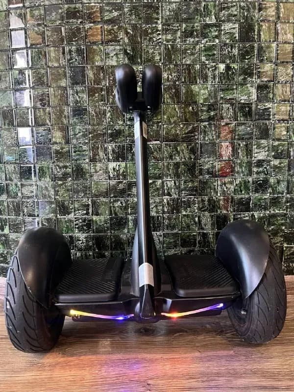 xiaomi ninebot mini цена 800 лар зарядное устройство есть аккумулятор в отличном состоянии царапин п — Батуми — 800 ₾