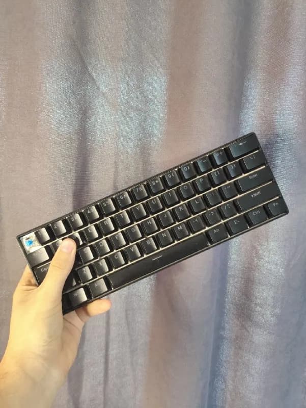 Продам механическую клавиатуру T-VOLF T-60 — Батуми — 45 ₾