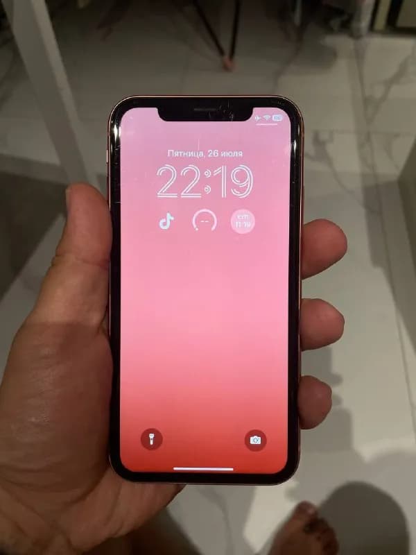 iPhone xr. Не вскрывался. Все родное. Здоровье батареи 83%. Американец. Лочен под их оператора. Испо — Тбилиси — 100 $