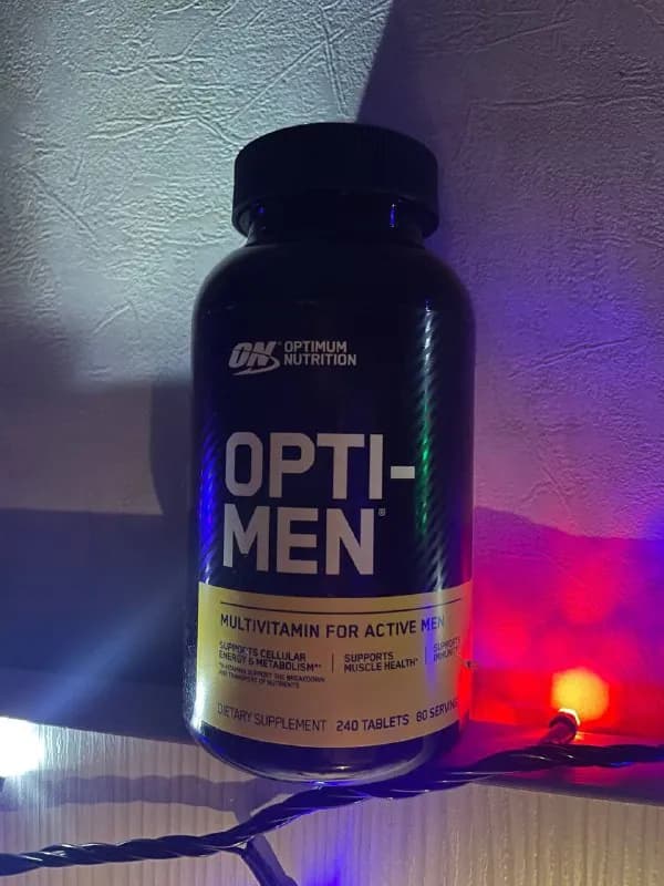 opti men с iherb, для спортивных мужчин, остаток 231/240 таблетки, мужу они, к сожалению, не подошли — Тбилиси — 70 ₾