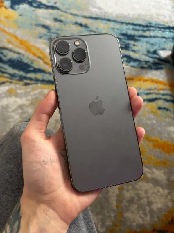 m iphone 13 pro max 256gb, экран под замену — Тбилиси — 300 $