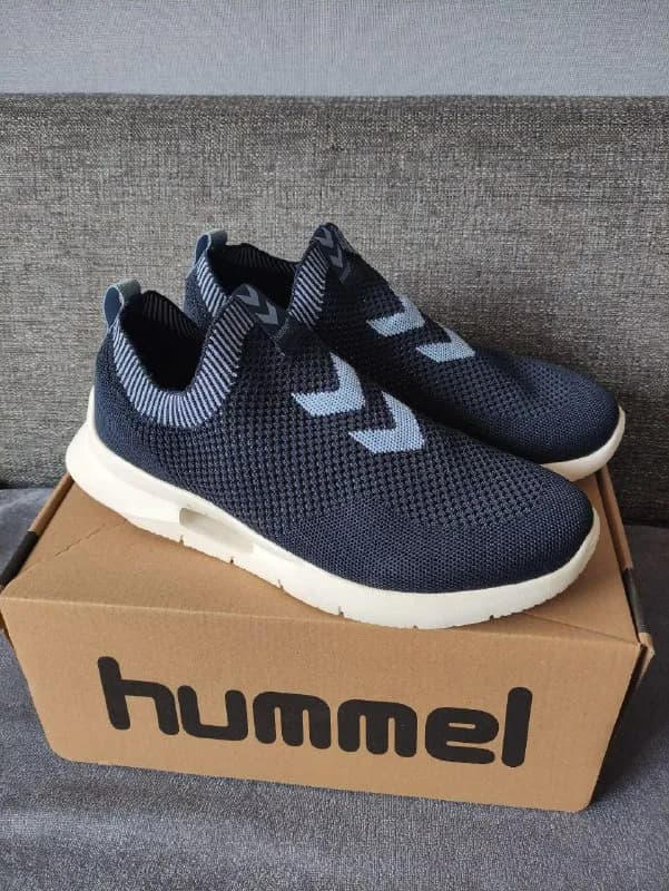 Hummel, 45 размер. Идеальное состояние, надевал 1 раз. — Тбилиси — 80 ₾