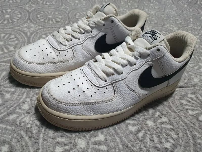 Tommy Hilfiger и Nike Air Force, размер 41 — Тбилиси — 100 ₾
