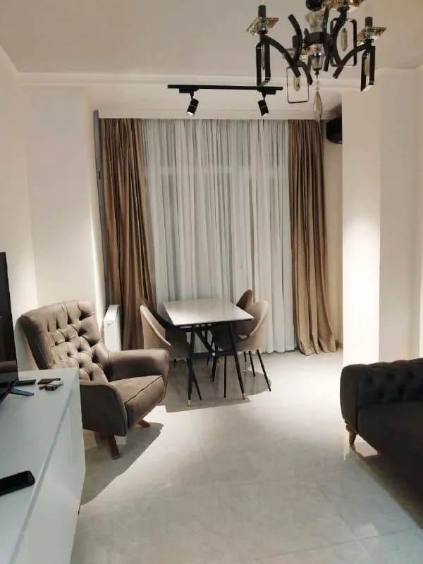 25…#Перекресток #Багратиони…#Сдается в аренду 57 кв. м…2-комнатная #квартира — Батуми — 500 $