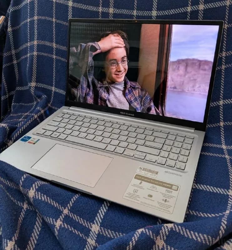 1) Ноутбук Asus k3504v — Батуми — 13 002 ₾