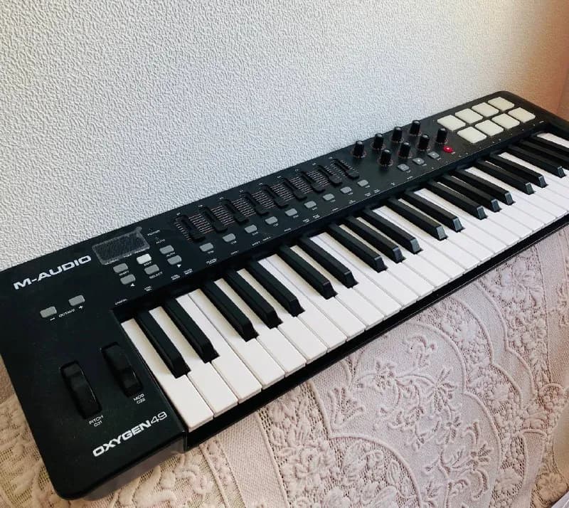 140$ — Тбилиси — 140 $