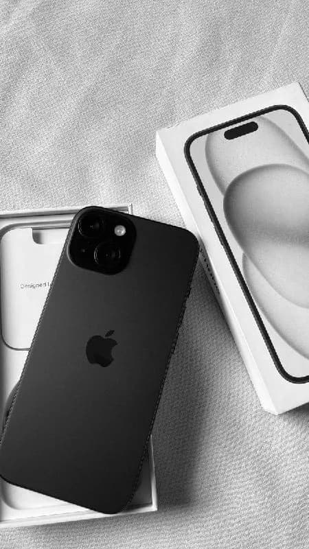 iPhone 15, черный, 128 ГБ. Абсолютно новый, не использовался; коробка вскрывалась только для полного — Батуми — 1700 ₾