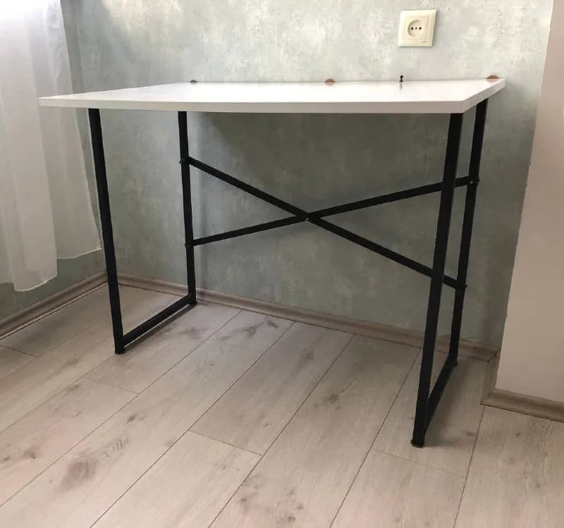 90×60, немного шатается, но если поставить вплотную к стене, будет норм. — Тбилиси