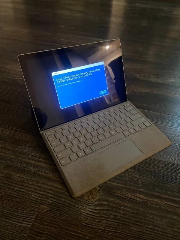 Microsoft Surface Pro 5 — Тбилиси — 200 ₾