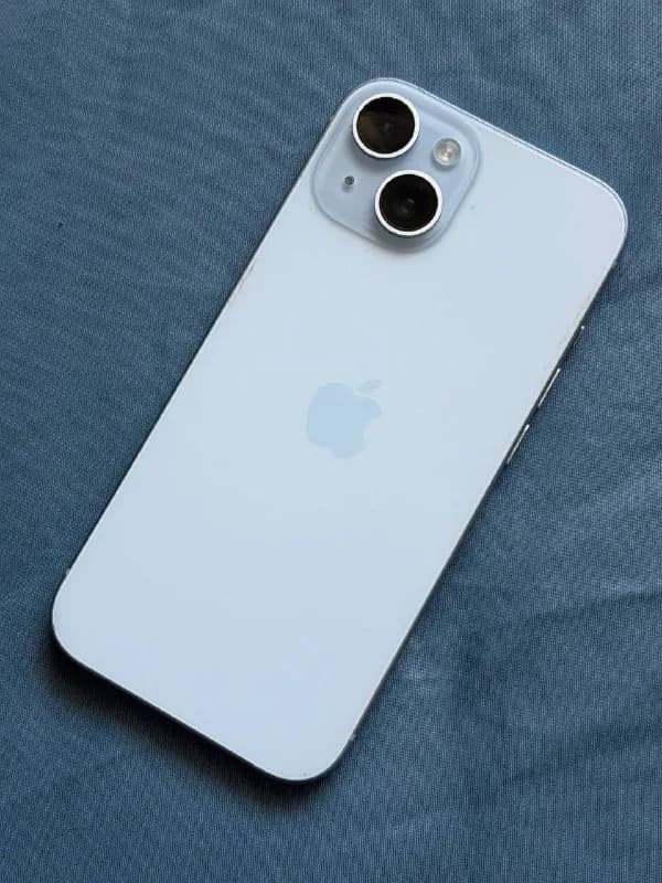 iPhone 15, 256 GB, White — Батуми — 1 699 ₾