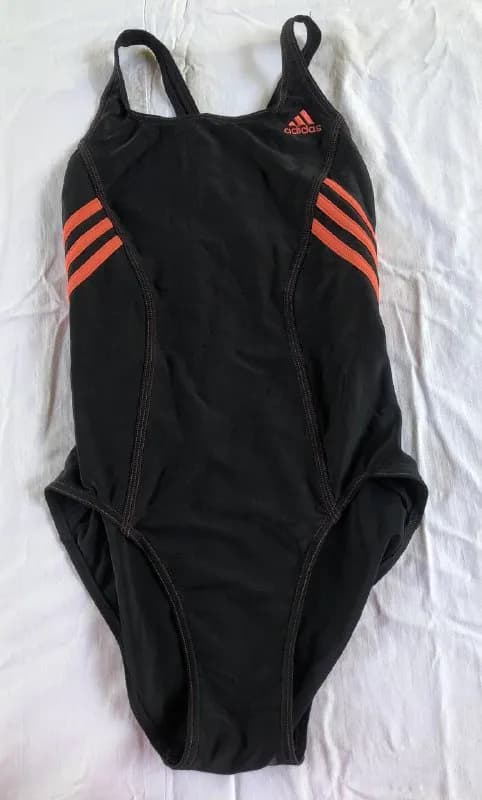 adidas оригинал, размер на фото — Тбилиси — 55 ₾