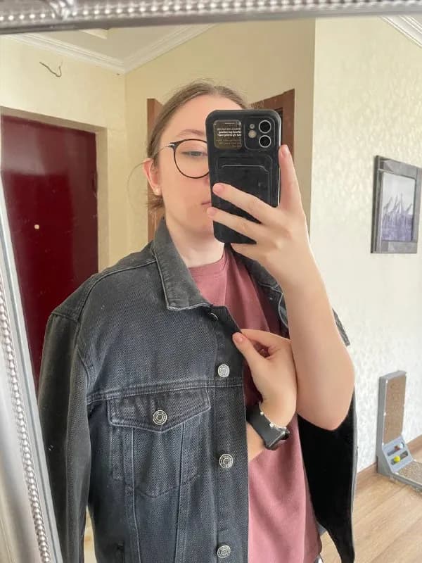 1. Джинсовка Pull&Bear, размер S — 20 лари — Тбилиси — 20 ₾