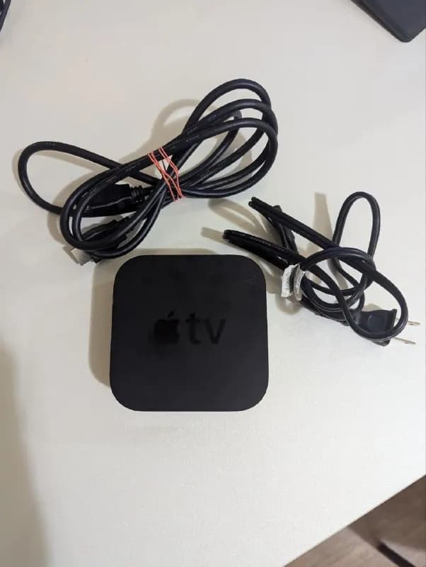 Apple TV HD A1625, полностью рабочий, последний TvOS 17.6.1, поддерживает все программы. В комплекте — Тбилиси — 180 ₾