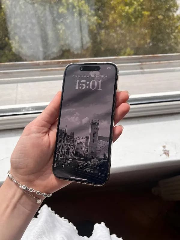 iphone 14 pro 256gb e sim в идеальном состоянии, всегда носился в чехле и с защитным стеклом — Тбилиси — 2 000 ₾