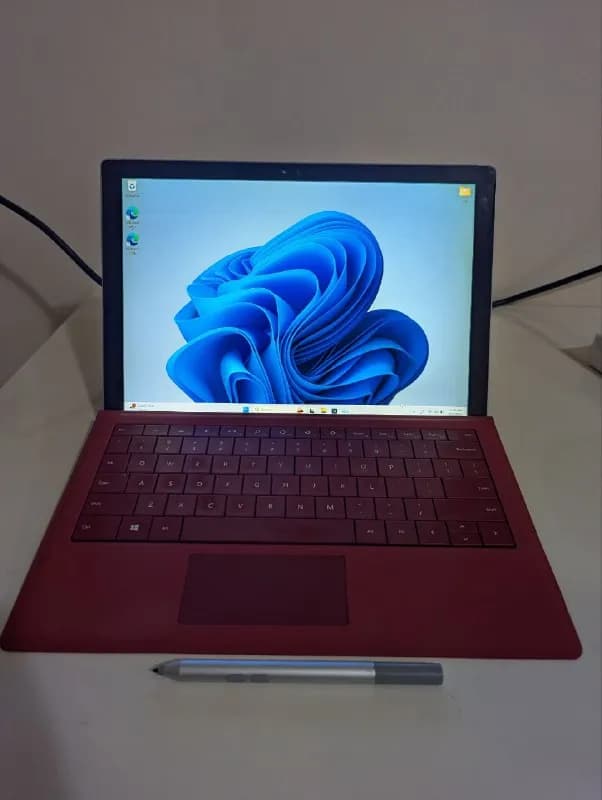 1) Microsoft Surface Pro 4(1 фото), i5-6300u, 4/128, батарея 90%, состояние отличное, в комплекте кл — Тбилиси — 300 ₾