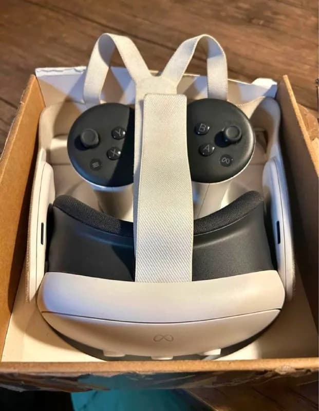 Oculus/Meta Quest 3 128 gb, состояние нормальное, проблем нет. Полный комплект. 1050 лари — Тбилиси — 1 050 ₾