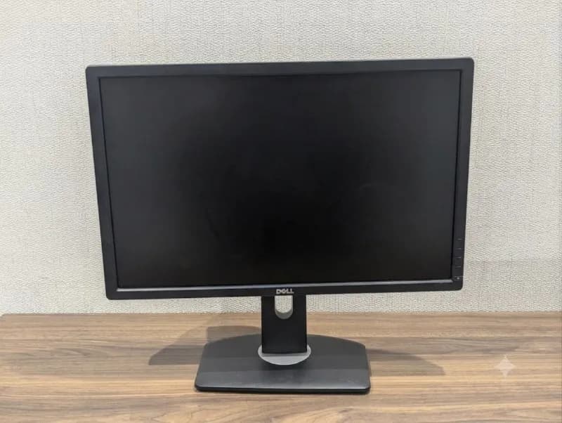 16:10 1920:1600 VGA + DISPLAY PORT + DVI. 24 дюйма, регулировка высоты, наклона, поворот на 90° для — Тбилиси — 200 ₾