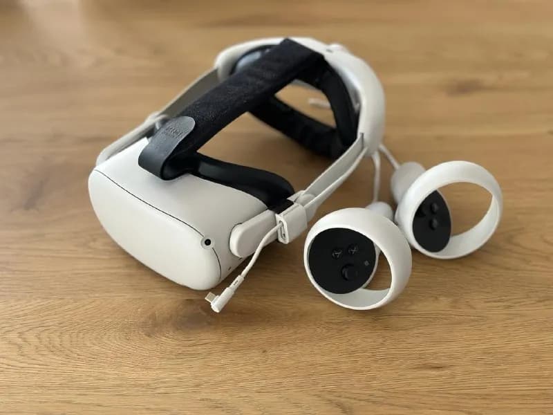 VR шлем Meta Quest 2 128GB Белый — Тбилиси — 600 ₾