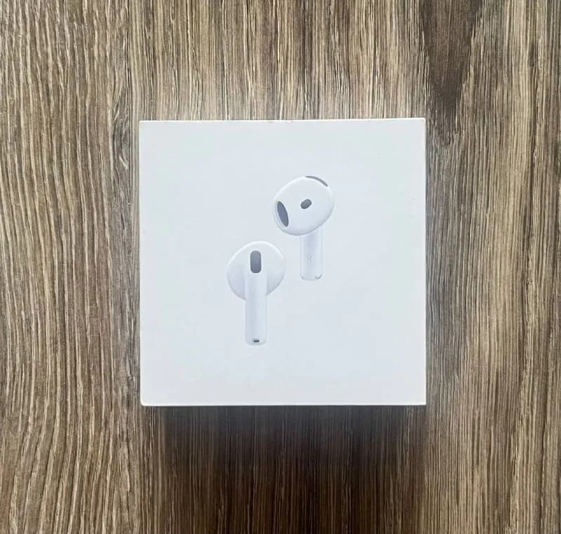 Apple AirPods 4 (Active Noise Cancellation). — Тбилиси — 400 ₾