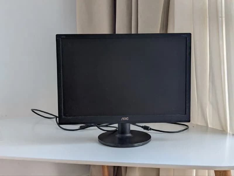 AOC E960S 19'' — Батуми — 100 ₾