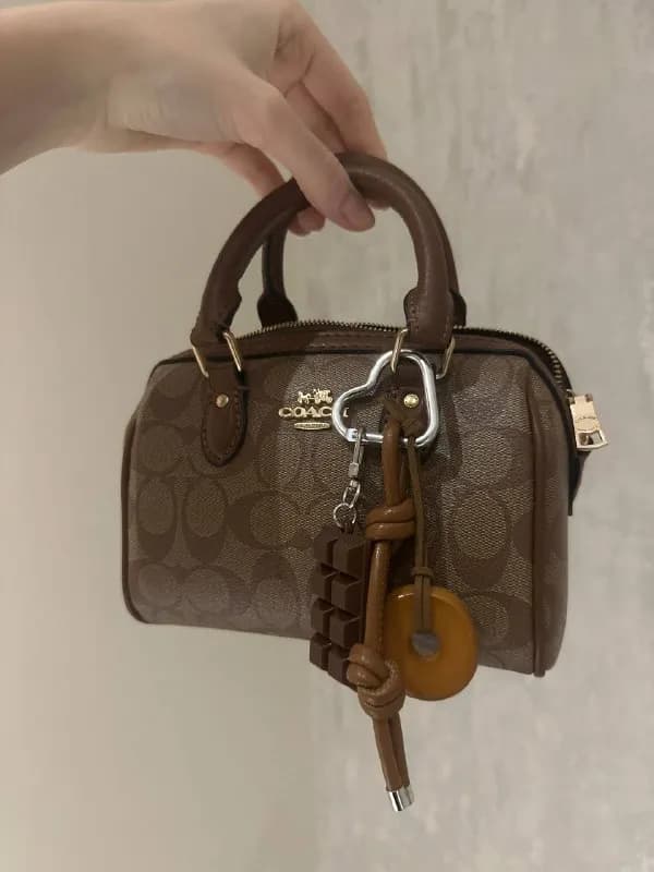 Coach🤍 — Батуми — 98 ₾