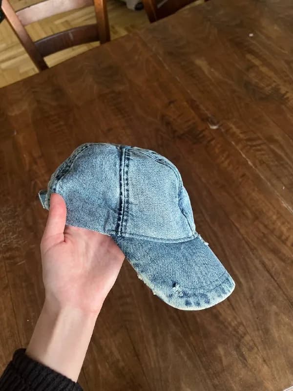 1. Кепка Zara. Состояние новой. Покупала за 65, продам за 25 gel. — Тбилиси — 25 ₾