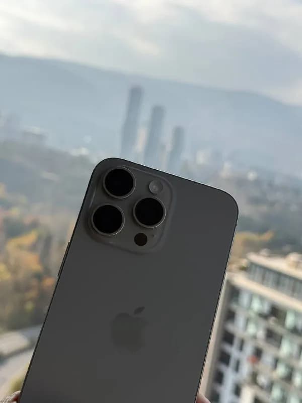 iPhone 15 pro max 256 Gb физическая SIM + eSIM, батарея 100% — Тбилиси — 3200 ₾