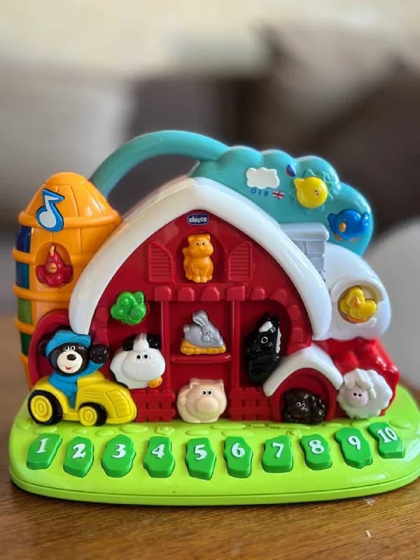 Chicco (идеальное состояние), обучающая программа для детей от 1,5 лет на русском и Английском языка — Тбилиси — 60 ₾