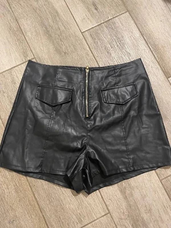 3xl, 25 лари — Батуми — 25 ₾