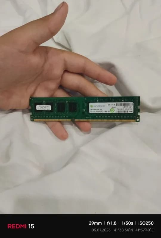 DDR3 (4GB каждая): — Батуми — 20 ₾