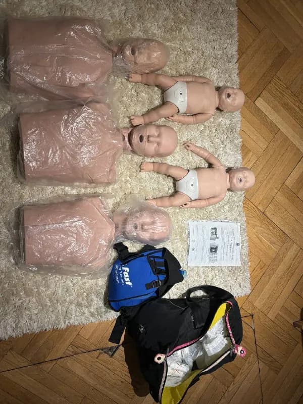 900 долларов💵. В комплект входит — Тбилиси — 900 ₾