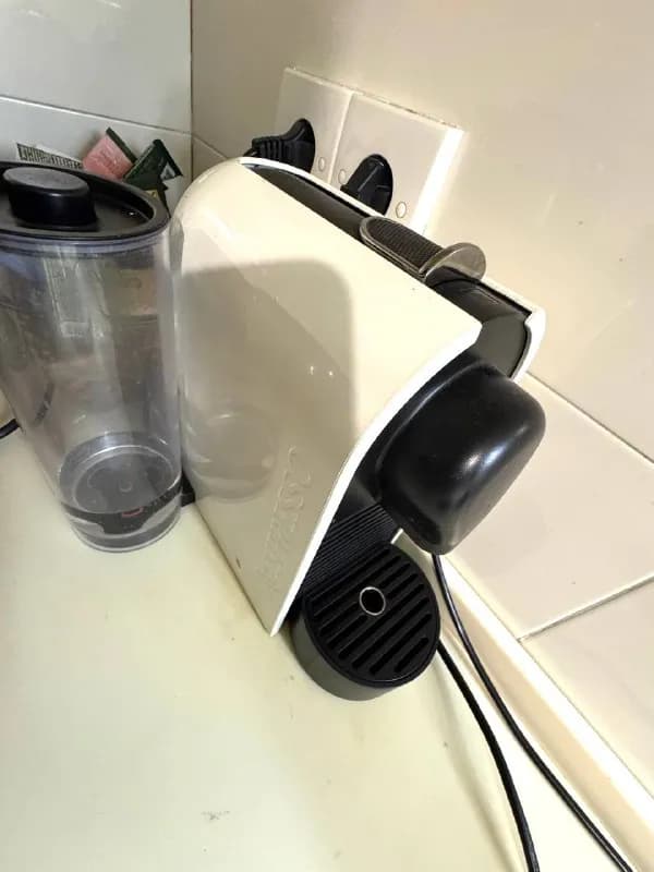 Nesspresso Krups U кофемашина 120 лари, работает отлично. — Тбилиси — 120 ₾