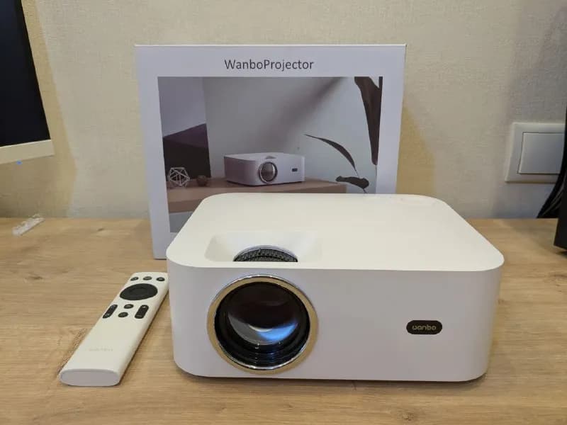 Wanbo X1 Max. FullHD, есть встроенные динамики, android tv, есть выходы для hdmi и usb, wi-fi. В ком — Тбилиси — 300 ₾