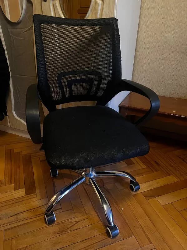 Стул б/у — Тбилиси — 30 ₾