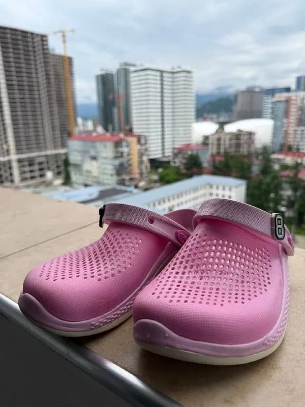 crocs — Батуми — 50 ₾