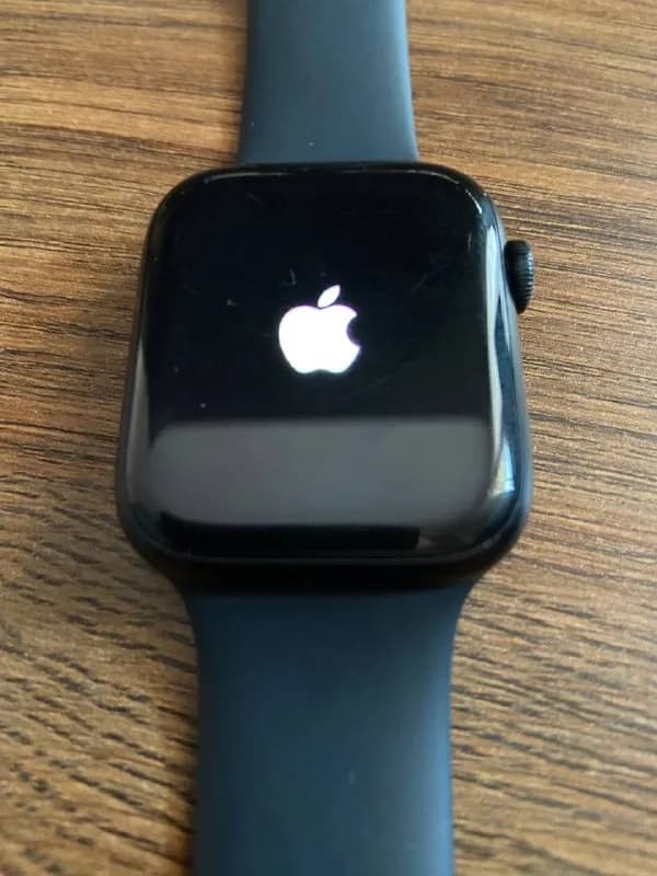 Apple Watch Series 7 45mm LTE, Midnight, с заблокированным iCloud. — Батуми — 90 ₾