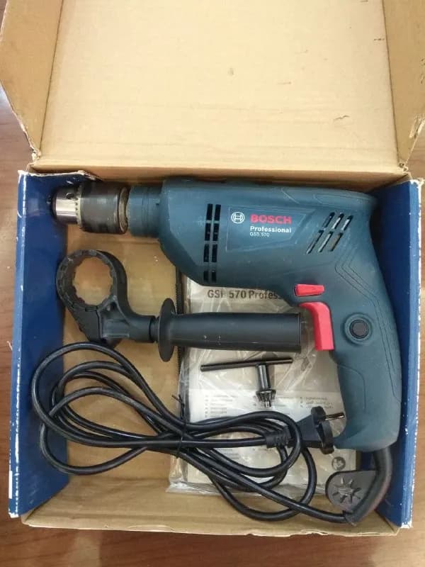 Bosch Professional GSB 570. 100 лари. Как новая, использовалась пару раз. В магазинах цена от 124 ла — Тбилиси — 570 ₾