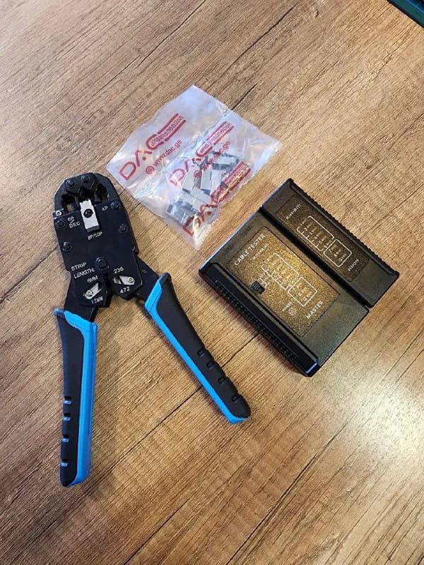 8 pin, 6 pin, 4 pin. Cat 5), прозвонку и коннекторы 10 шт. — Тбилиси — 80 ₾