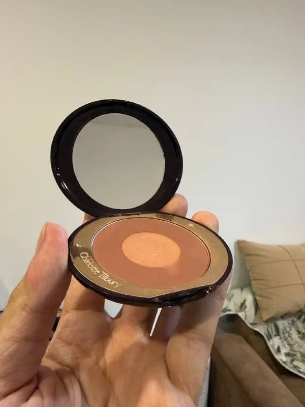 Charlotte tilbury не подошли по оттенку 100 лари — Батуми — 100 ₾