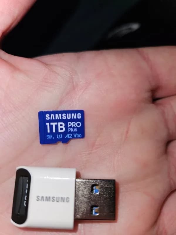 1 microSD samsung 1tb pro plus. — Тбилиси