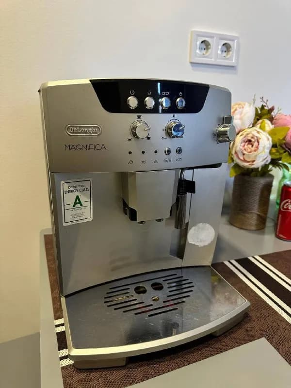 Кофемашина De’Longhi Magnifica ESAM 04.110 — Тбилиси — 200 ₾