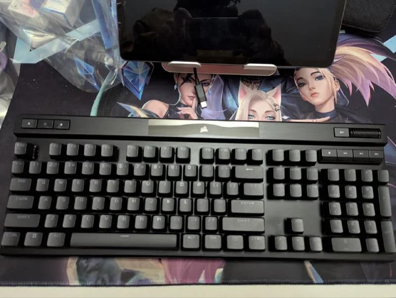 Corsair K70 RGB PRO. Отличная геймерская и рабочая клавиатура на тактильных Cherry MX Brown свичах, — Тбилиси — 400 ₾