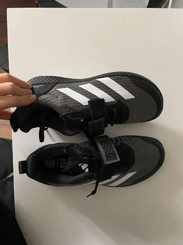 Adidas для зала (weightlifting серия). Оригинал, заказывала с официального сайта. Унисекс. Новые, ни — Тбилиси — 200 ₾