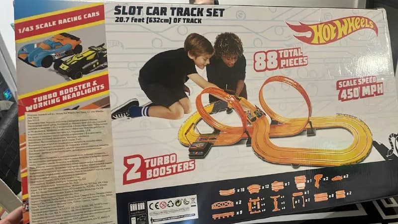 Hot Wheels Slot Car Track Set ჰოთ ვილსი სლოტი მანქანის ტრეკი трек Хот Вилз — Тбилиси — 150 ₾