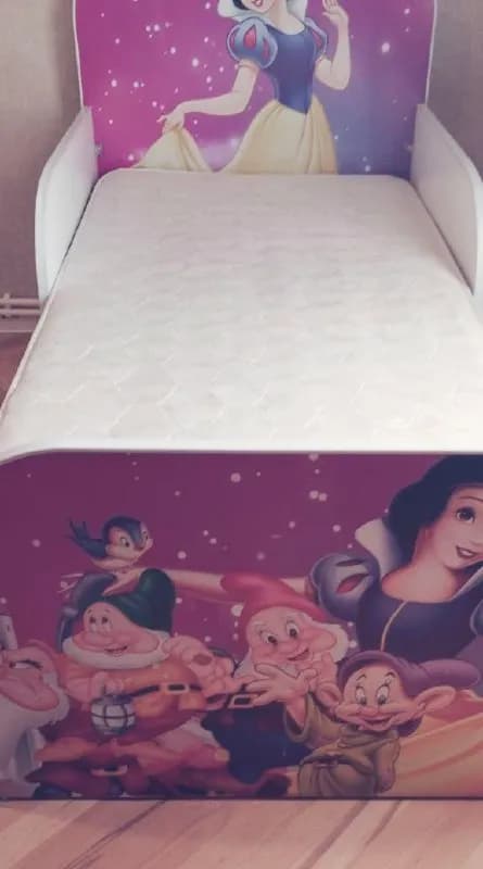 2 шт, матрас, ящики) 250, шторы 2 шт натур ткань 90. Вместе шторы + кровать весь комплект 299 лари — Тбилиси — 299 ₾